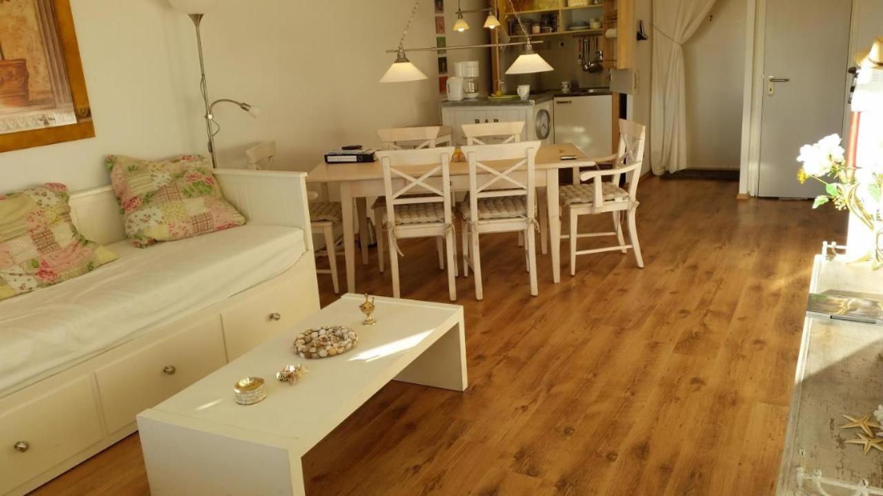 Appartement Zum Wohlfuhlen Fur 4 Erwachsene +1 Kind, Schwimmbad Vor Der Tur Tiere Erlaubt à Sierksdorf Extérieur photo